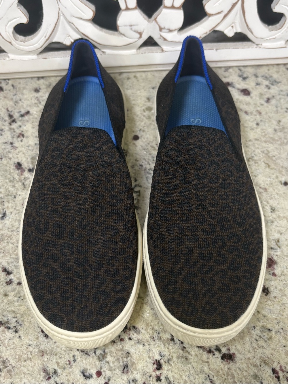 Rothy’s The Original Slip-On Sneaker in Chocolate Spot Leopard Print Size 6.5